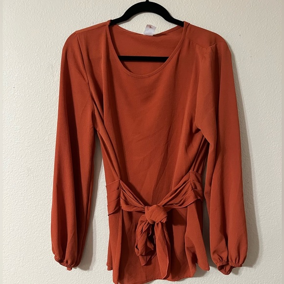 NWT Liam & Co. Rust Long Sleeve Top w/ Attached Sash - Picture 2 of 6
